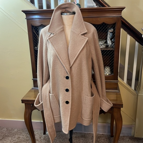 Veronica Beard NWT 100% Wool Camel Bjorn Belted 3 Button Coat. Size XL. NWT - Picture 9 of 16